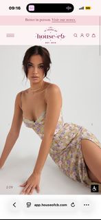 (Category: ) located in . Submitted by shoptarocloset (Listing ID 1409095734, Image 1). Description: .