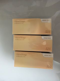 （分類：）位於 。 由 dust._.gor 提交（商品編號 1409182898，圖片 1）。簡介： 。