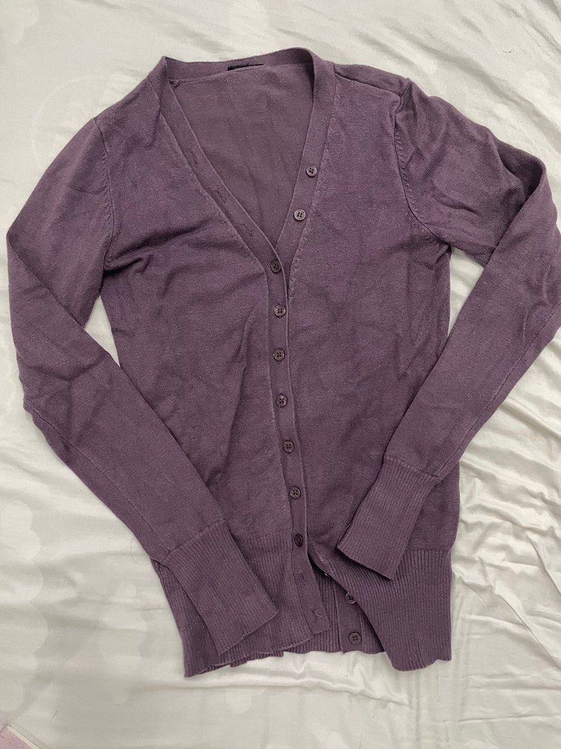 Purple long sleeve Cardigan (Category: Longsleeves) located in Mandaluyong City. Submitted by fuhtile (Listing ID 1409223317, Image 1). Description: .