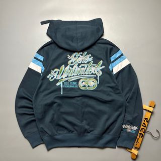 (Category: ) located in . Submitted by y2k.luxury.streetwear.outdoor (Listing ID 1409219091, Image 1). Description: .