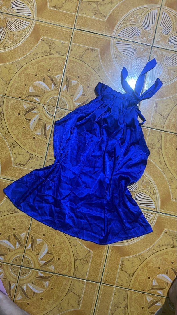 SHEIN Blue Satin Halter Tie Top (Category: Sleeveless) located in Taguig. Submitted by notathy (Listing ID 1409244447, Image 1). Description: .