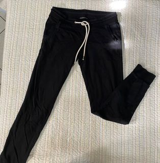 (Category: ) located in . Submitted by ml.bellashoppe (Listing ID 1409162539, Image 1). Description: .