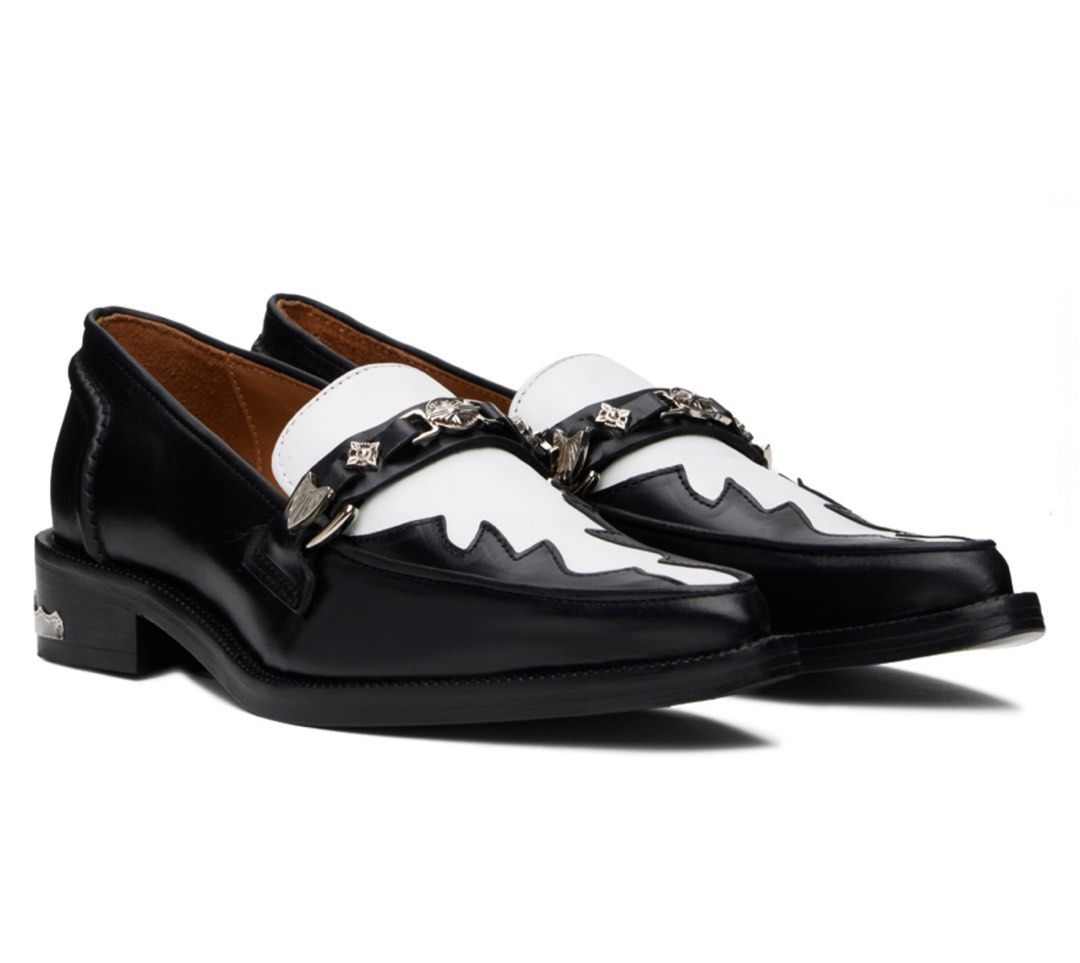 Toga Pulla Black and White Loafers (Category: Loafers) located in Quezon City. Submitted by cieloooo (Listing ID 1409115375, Image 1). Description: Toga Pulla Loafers Size 39 With heel protector Original Price: Php 30k Shipping shouldered by buyer.