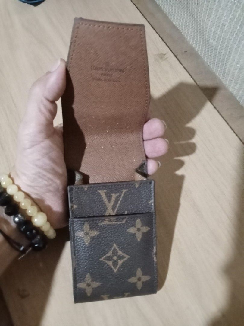 Vintage Branded Cigarette Case (Category: Luxury Bags & Wallets) located in Bocaue. Submitted by marajapansurplus (Listing ID 1409075220, Image 2). Description: Selling as it is Japan sourced item - Branded cigarette case - Iconic monogram canvas - Made in France - Light brown leather interior - Flap closure - Designed for cigarettes -Authenticity not guaranteed GCash payment + shipping fee No refund / No return or exchange shipping via J&T couri