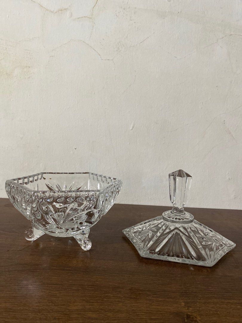 Vintage Crystal Candy Dish with Lid (Category: Other Kitchenware & Tableware) located in Cainta. Submitted by narraveranda (Listing ID 1409108465, Image 2). Description: .
