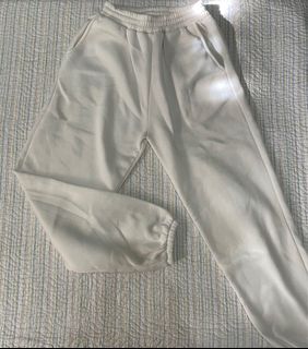 (Category: ) located in . Submitted by ml.bellashoppe (Listing ID 1409162100, Image 1). Description: .