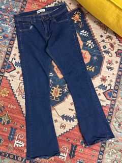 (Category: ) located in . Submitted by alya.preloved1 (Listing ID 1409217229, Image 1). Description: .