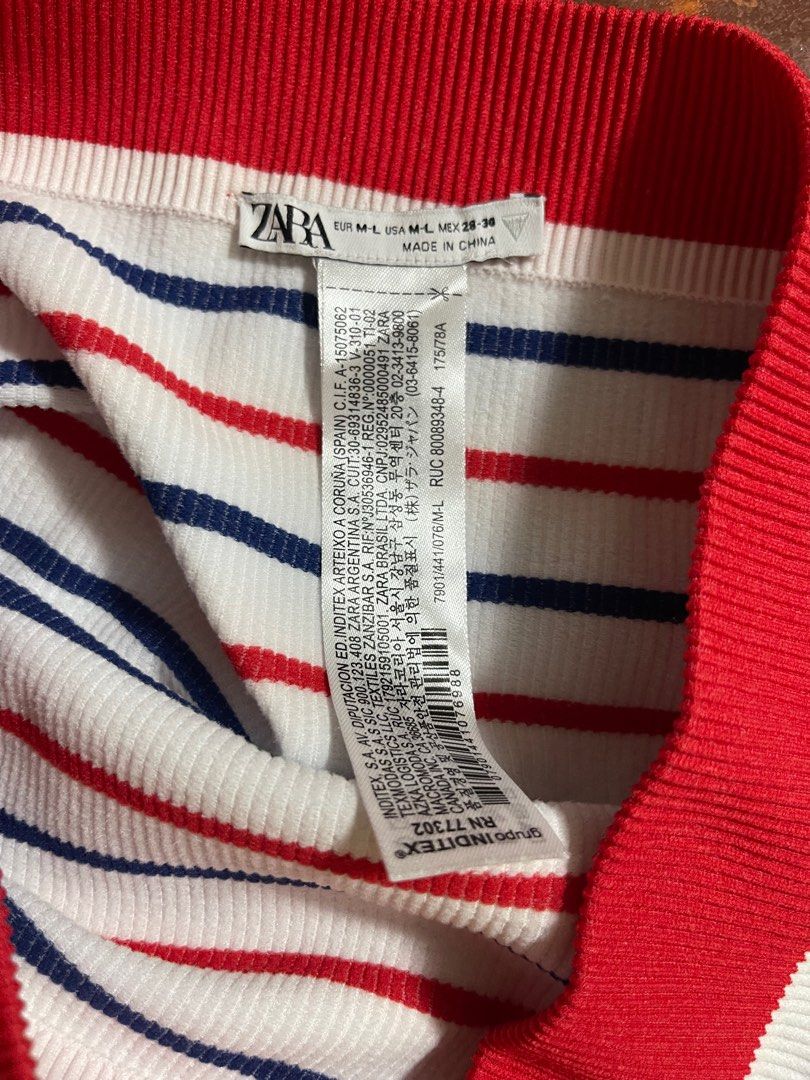 Zara retro knit ribbed biker shorts (Category: Shorts) located in Makati City. Submitted by clutterofshanelle (Listing ID 1409090099, Image 3). Description: First and last pic inspo only S-M on tag.