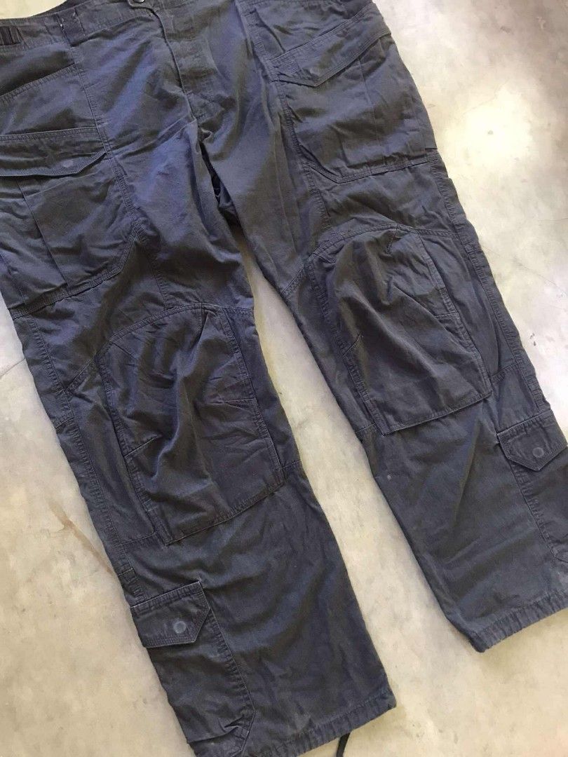 5.11 TACTICAL UTILITY CARGO PANTS (Category: Jeans) located in Argao. Submitted by thrift_ni_ar (Listing ID 1409325352, Image 2). Description: 5.11 TACTICAL UTILITY CARGO PANTS ‼️ AUTHENTIC/LEGIT MULTI POCKET✔️ GREAT CONDITION SIZE 44 / XXL W 44 / L 43 COLORATE 9.3 / 10 ISSUE : SEE LAST PIC 450 + SF 🛒🛒.