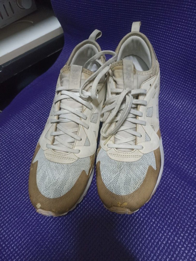 Asics Gel-Lyte V Sneakers US 8.5 (Category: Sneakers) located in Manila. Submitted by freespace01 (Listing ID 1409275409, Image 1). Description: comes as is beat up and used for decluttering soze is 8 1/2.