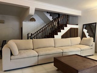 (Category: ) located in . Submitted by projectcleancloset (Listing ID 1409413614, Image 1). Description: .