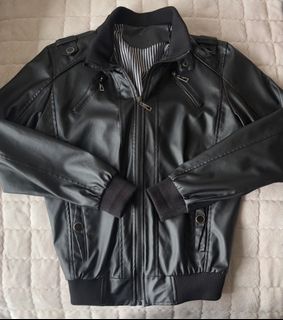(Category: ) located in . Submitted by ffcchickan (Listing ID 1409339839, Image 1). Description: .