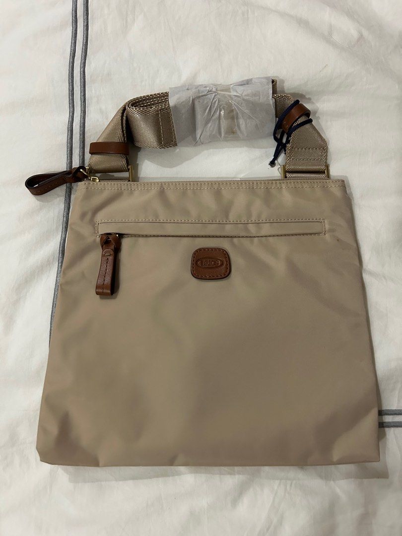 BRICKS Sling bag (brand new) (Category: Cross-body Bags) located in Quezon City. Submitted by truckph.09171686456 (Listing ID 1409362754, Image 1). Description: Brand new BRICS - from Italy.