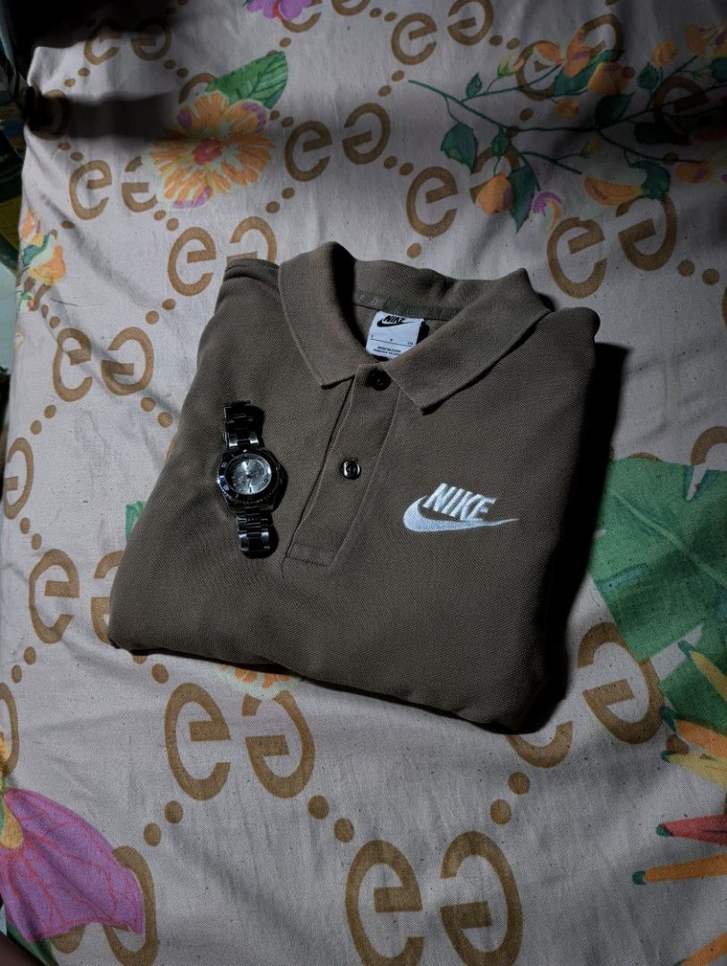 BROWN NIKE POLO SHIRT (Category: Tshirts & Polo Shirts ) located in Taguig. Submitted by steeze_plug (Listing ID 1409381372, Image 1). Description: EXCELLENT x PERFECT Condition No any issues Complete tags (authentic guaranteed) ✅ 10/10 color rate (no discolorations) ✨ Rare colorway piece Pogi neto! Dimes: 20 width 26 length Fit up to medium fittings Can also do aspack with color white! (with discount) DM if you're interested! J&T or Lalamove del