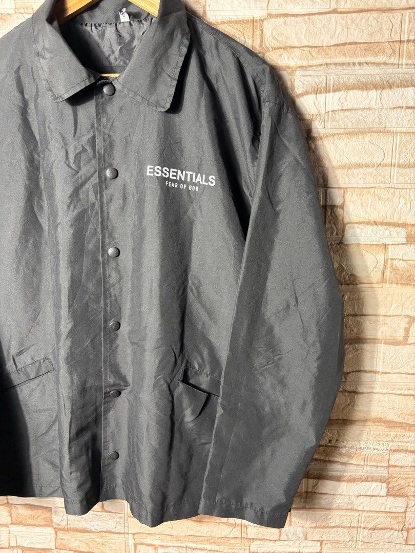 Essentials Fear Of God Coach Jacket (Category: Activewear) located in Manila. Submitted by south_finds (Listing ID 1409354010, Image 3). Description: essentials fog size large toxl Good condition.