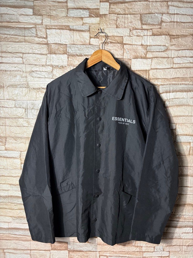 Essentials Fear Of God Coach Jacket (Category: Activewear) located in Manila. Submitted by south_finds (Listing ID 1409354010, Image 1). Description: essentials fog size large toxl Good condition.