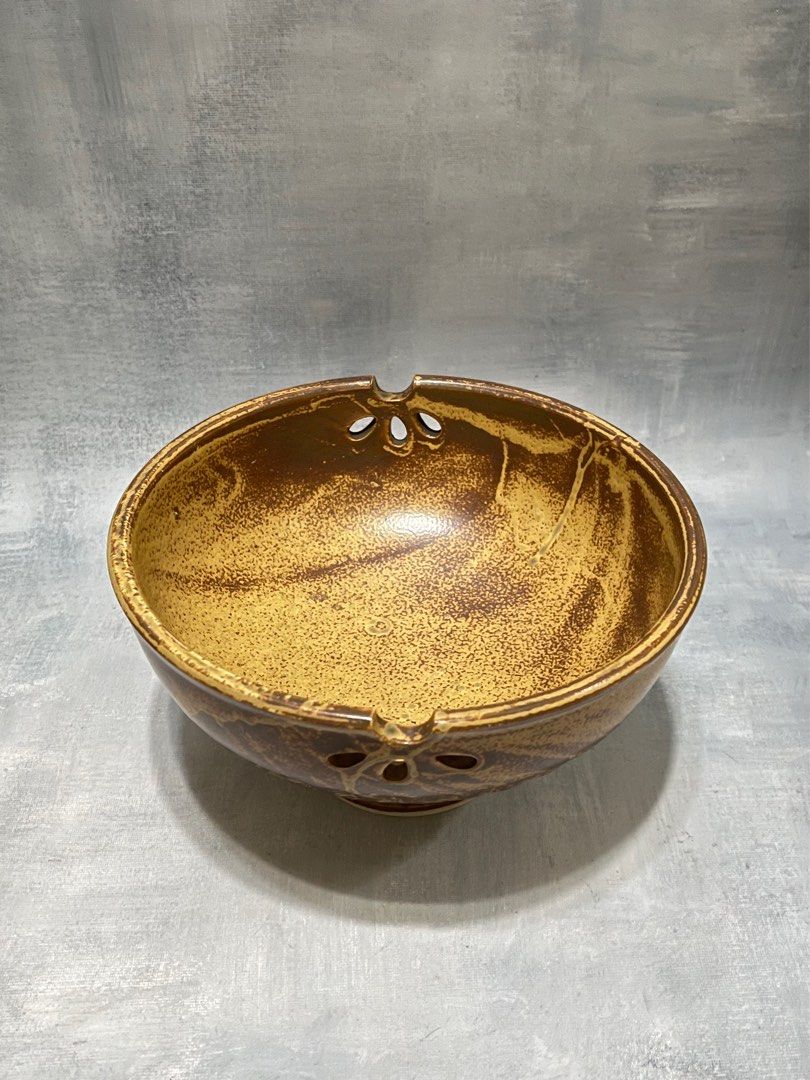 Footed Stoneware Bowl 1 pc only P450 5” height 8.7” diameter 27” circumference (Category: Other Kitchenware & Tableware) located in Silang. Submitted by smallwarescollectibles (Listing ID 1409305730, Image 2). Description: Footed Stoneware Bowl 1 pc only P450 5” height 8.7” diameter 27” circumference .