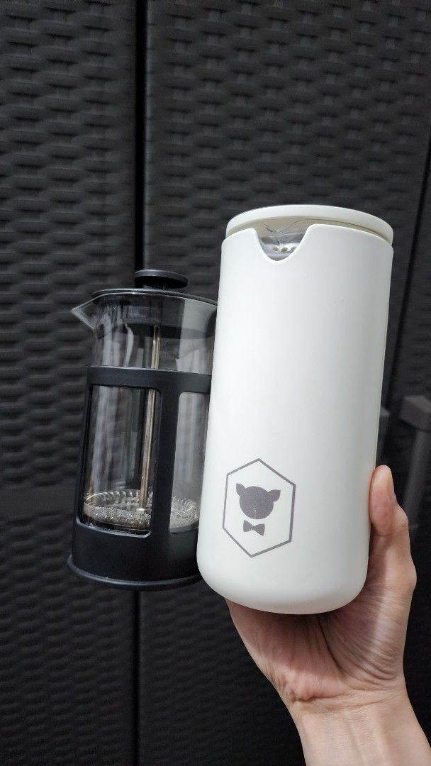 French Press Bundle - 2 Pieces! (Category: Coffee Machines & Makers) located in Makati City. Submitted by callmecc (Listing ID 1409343890, Image 1). Description: Selling two French presses as a bundle, both in great condition. .