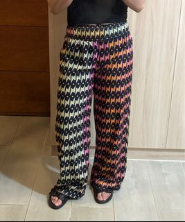 (Category: ) located in . Submitted by whatagirlneeds (Listing ID 1409345774, Image 1). Description: .