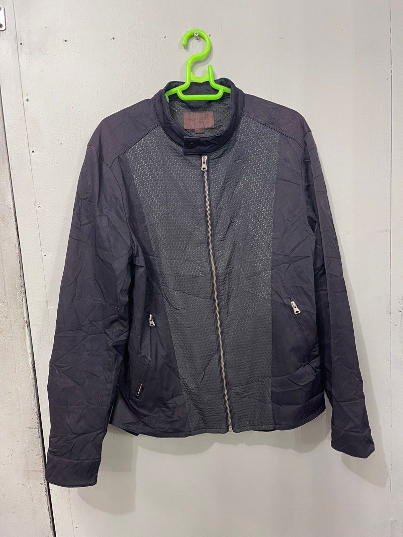 Jack &Jones jacket (Category: Coats, Jackets and Outerwear) located in Lupao. Submitted by jennylynda42204 (Listing ID 1409407632, Image 1). Description: - Jack & Jones jacket - Size: L - Unique textured design - Stylish and ready to wear.