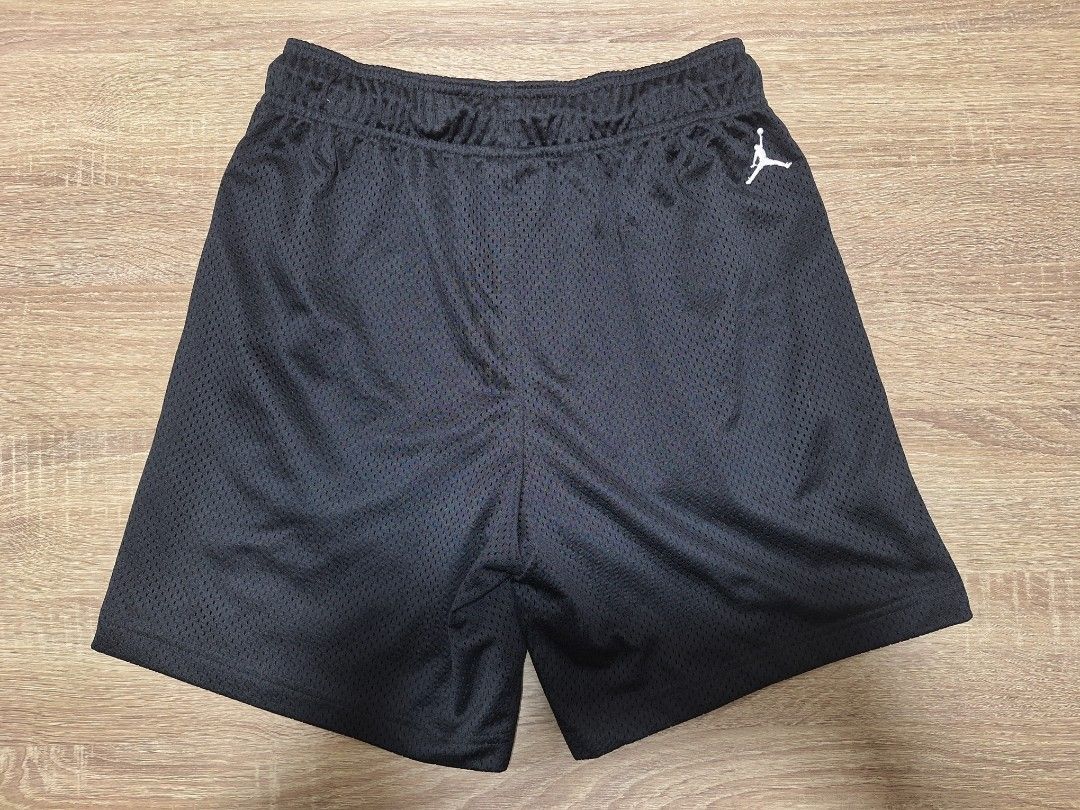 Jordan MVP Men's Mesh Shorts (Category: Shorts) located in Taguig. Submitted by brolz (Listing ID 1409403599, Image 3). Description: Jordan MVP Mesh Shorts Color: Black Size: US Small Original Used 2x No issues, can pass as new Php900 (less than half of SRP) Shipping c/o buyer.