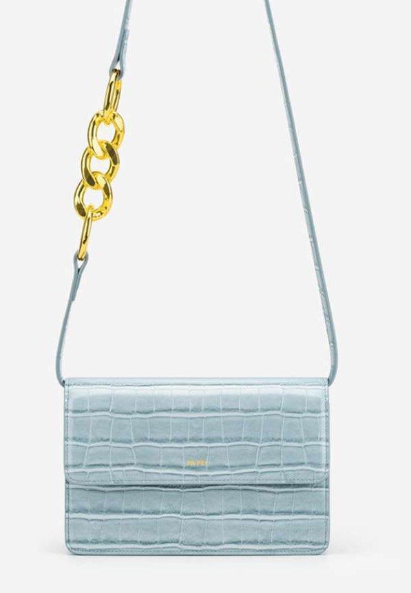 JW Pei Julia Crossbody Bag (Category: Cross-body Bags) located in Pasig City. Submitted by espressotonic14 (Listing ID 1409285203, Image 1). Description: SRP 4,800* Brand new with tags and dust bag Price is firm :).