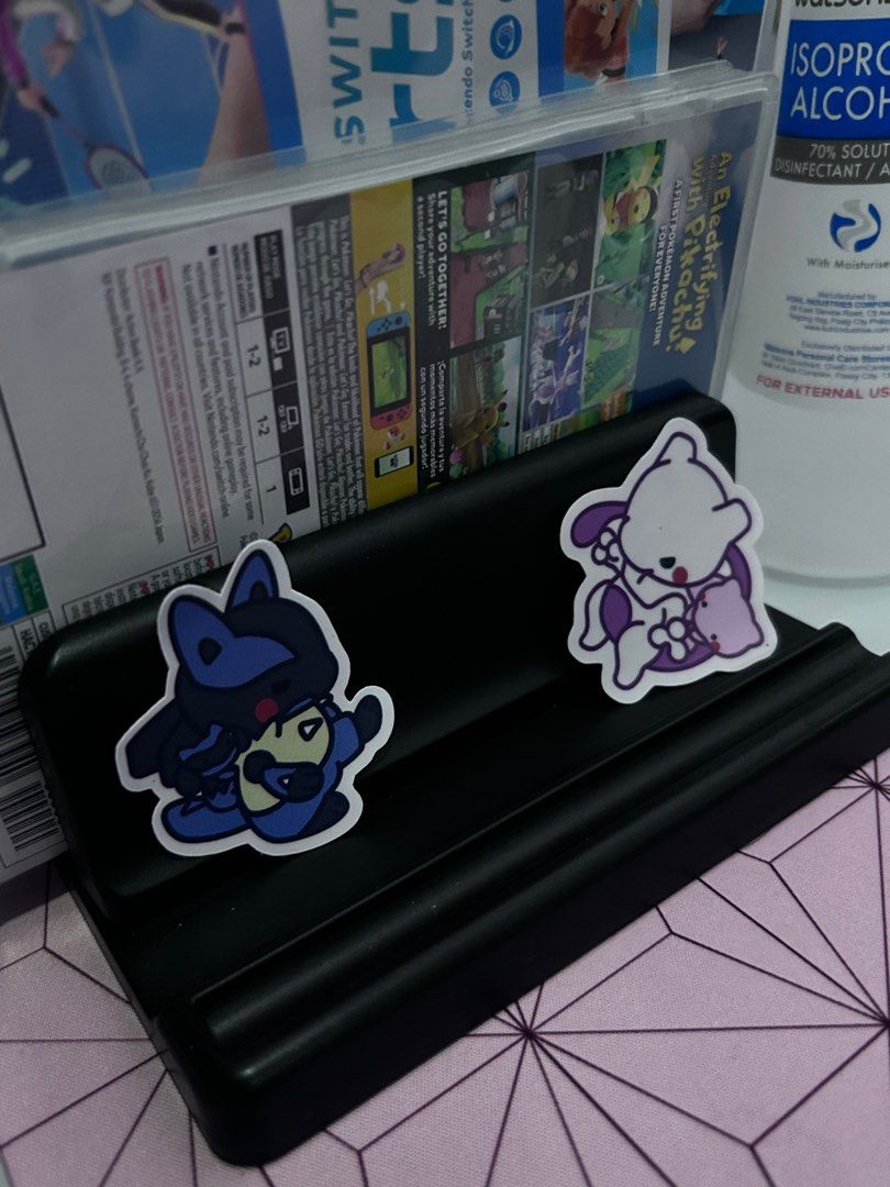 Laptop Stand (Category: Laptop Bags & Sleeves) located in Manila. Submitted by giagiagia19 (Listing ID 1409372522, Image 1). Description: Discarding items and bad memories.