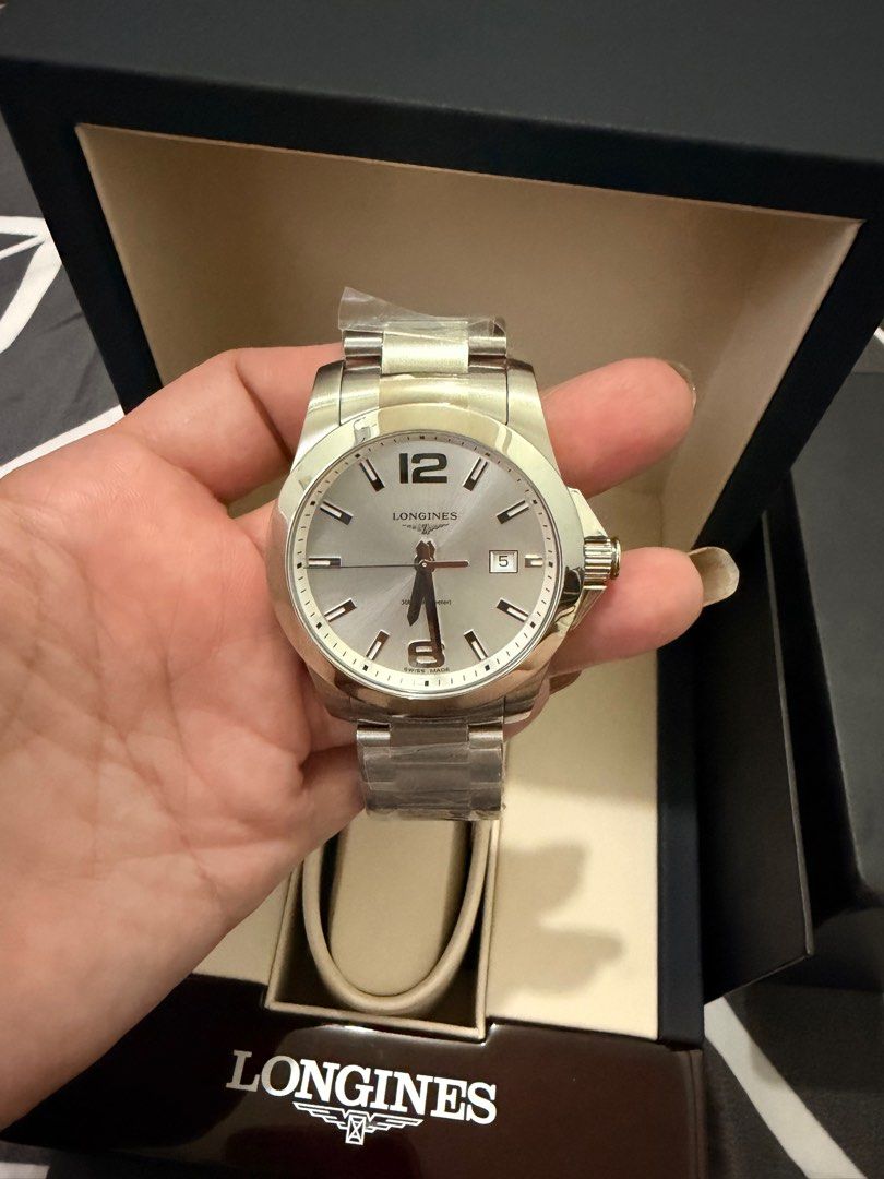 Longines HydroConquest Watch (Category: Luxury Watches) located in Caloocan City. Submitted by prelovedbymaria27 (Listing ID 1409361538, Image 1). Description: Unused! 41mm Complete inclusion.