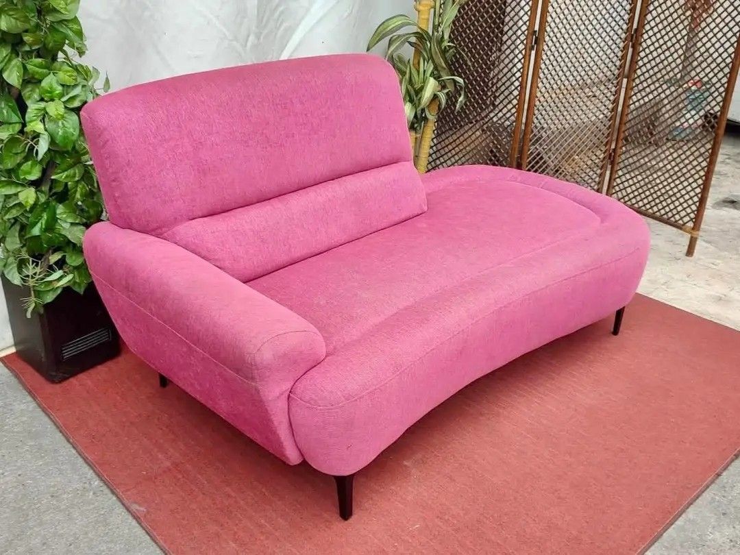 Lounge Sofa Bench 64"L x 33"W x 15"SH (Category: Sofas) located in Manila. Submitted by eloizavill76462 (Listing ID 1409276264, Image 3). Description: Lounge Sofa Bench 64"L x 33"W x 15"S.