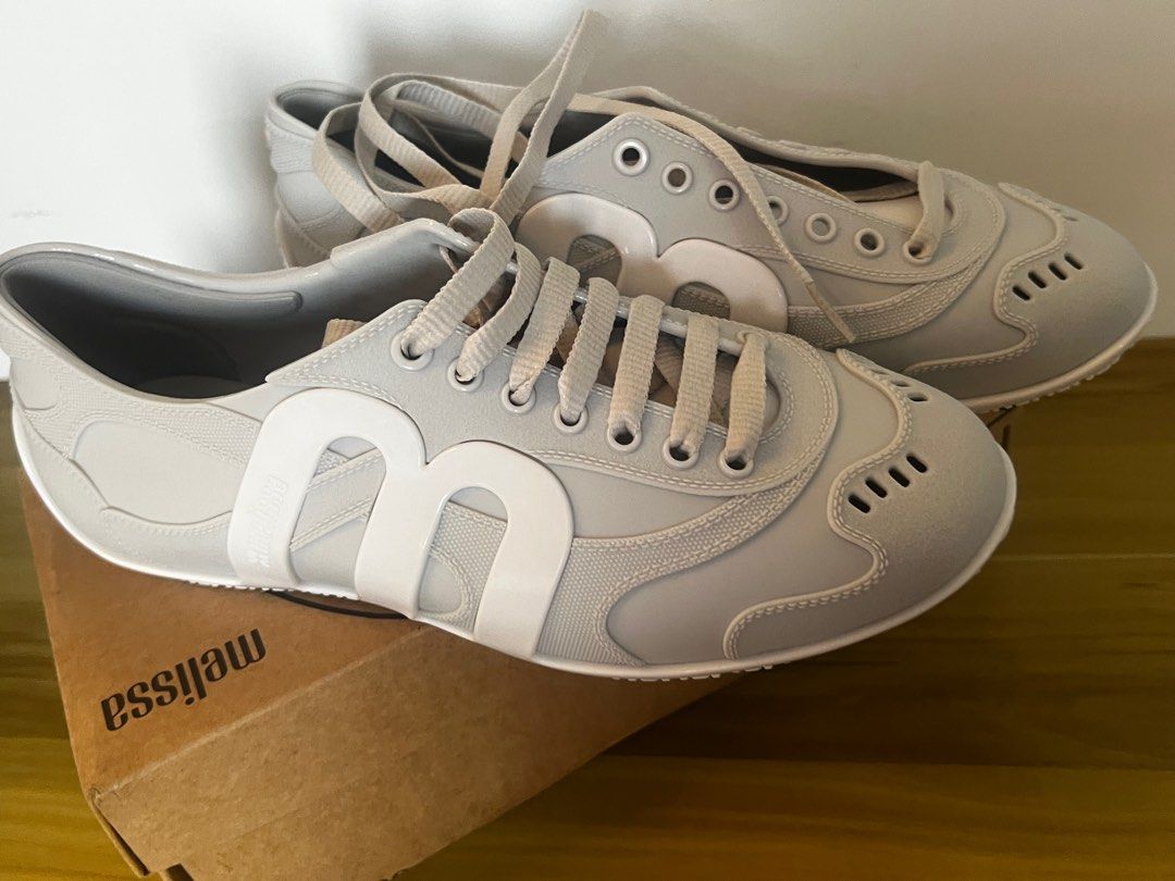 Melissa jelly shoes (Category: Sneakers) located in Cagayan de Oro. Submitted by certified_bagaholic (Listing ID 1409314518, Image 2). Description: •brand new in box •size 40 but runs small (fits a 38 or 39) •insole approx 26cm •free sf •bought abroad kaya wala pa eto sa Philippines RFS: wrong size.
