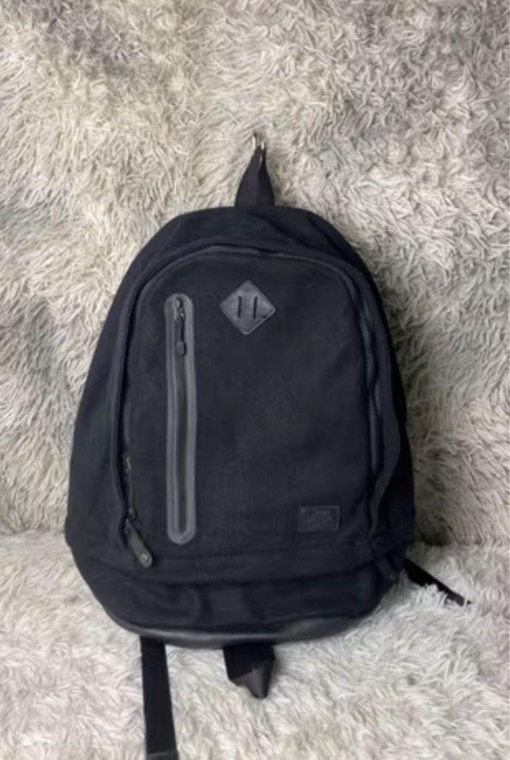Mid-brand luxury bags/bag (Category: Luxury Bags & Wallets) located in Cebu City. Submitted by casbyyshop90 (Listing ID 1409299165, Image 3). Description: Tory - 1300 Agatha - 1300 Lovcat bag - 3000 Nike - 1500 Please pm me for all the details for each bag.