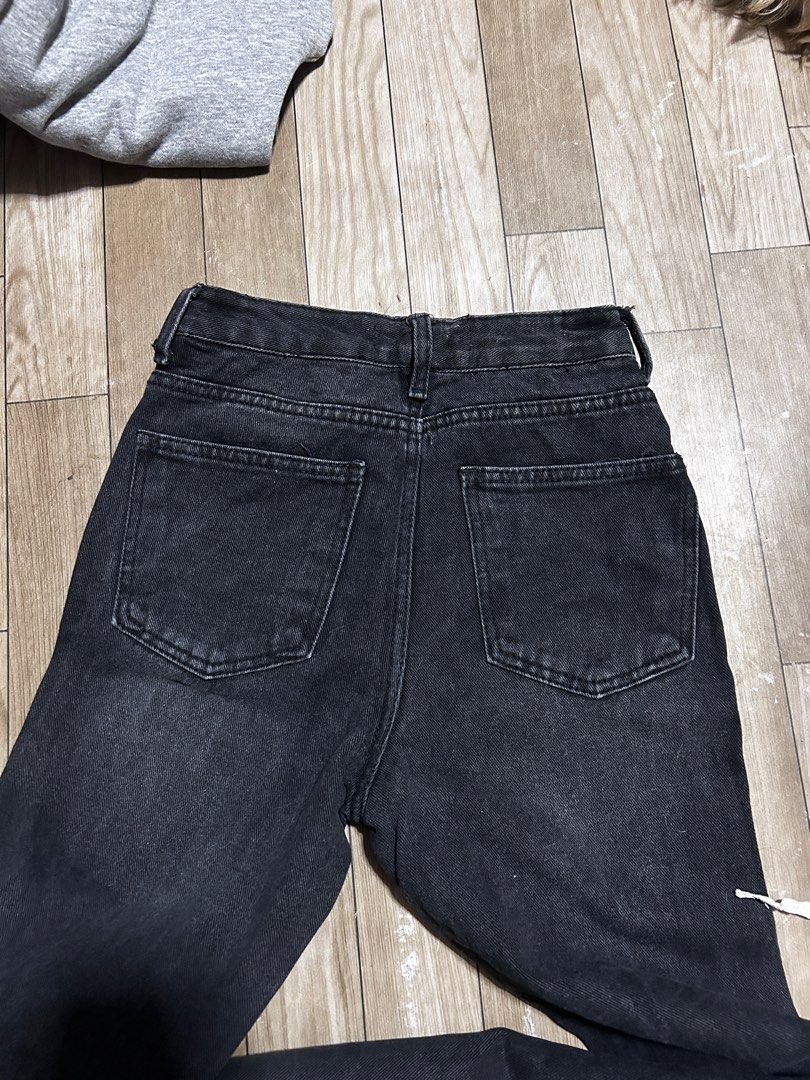 Miss Jeans Black Flare pants (Category: Jeans) located in Pasig City. Submitted by jeldya (Listing ID 1409405376, Image 3). Description: - Waist: Approximately 12 inches across - Length: Approximately 37 inches no when worn photos.