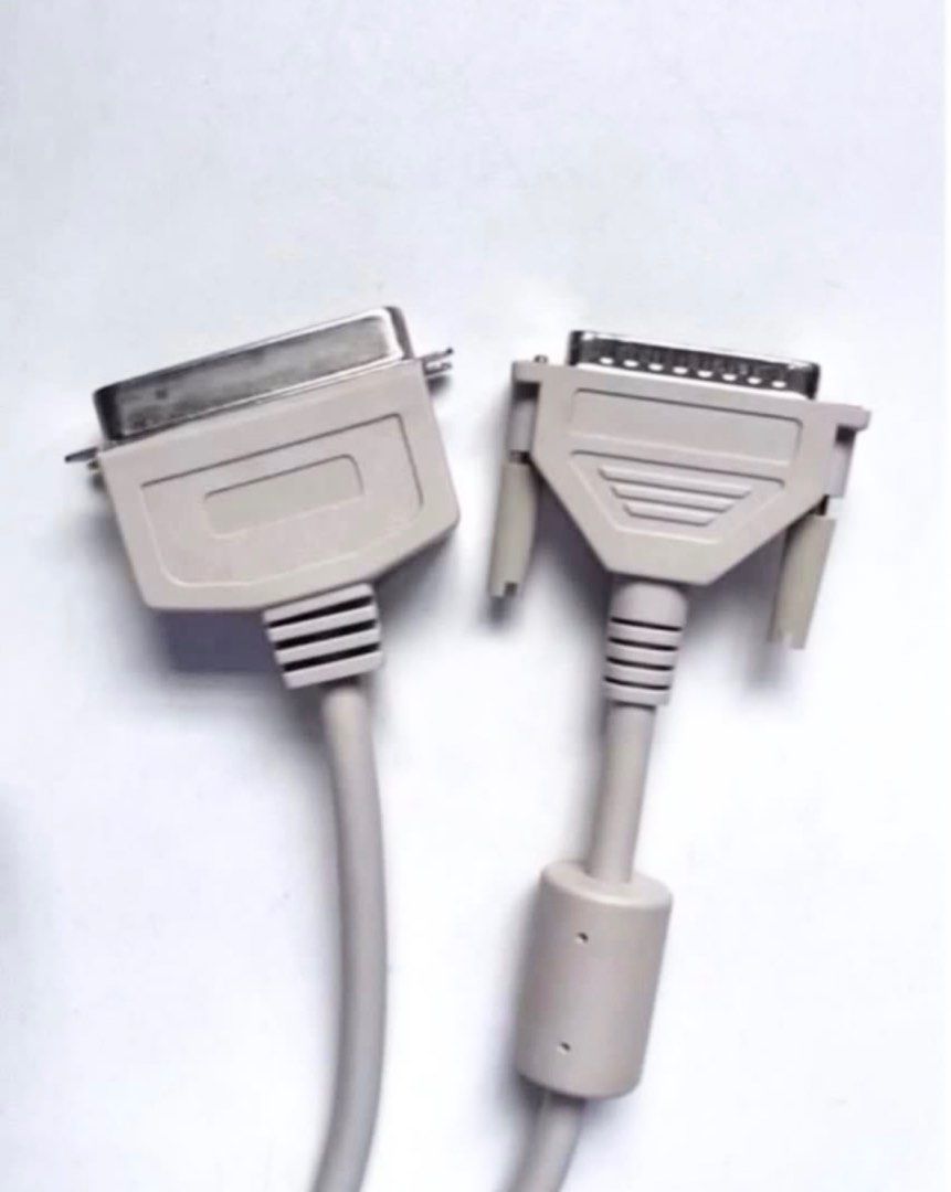 Printer Cable (Category: Cables & Adaptors) located in Singapore. Submitted by bettyli111 (Listing ID 1409342989, Image 3). Description: Grey 1.5 meter Lightly used .