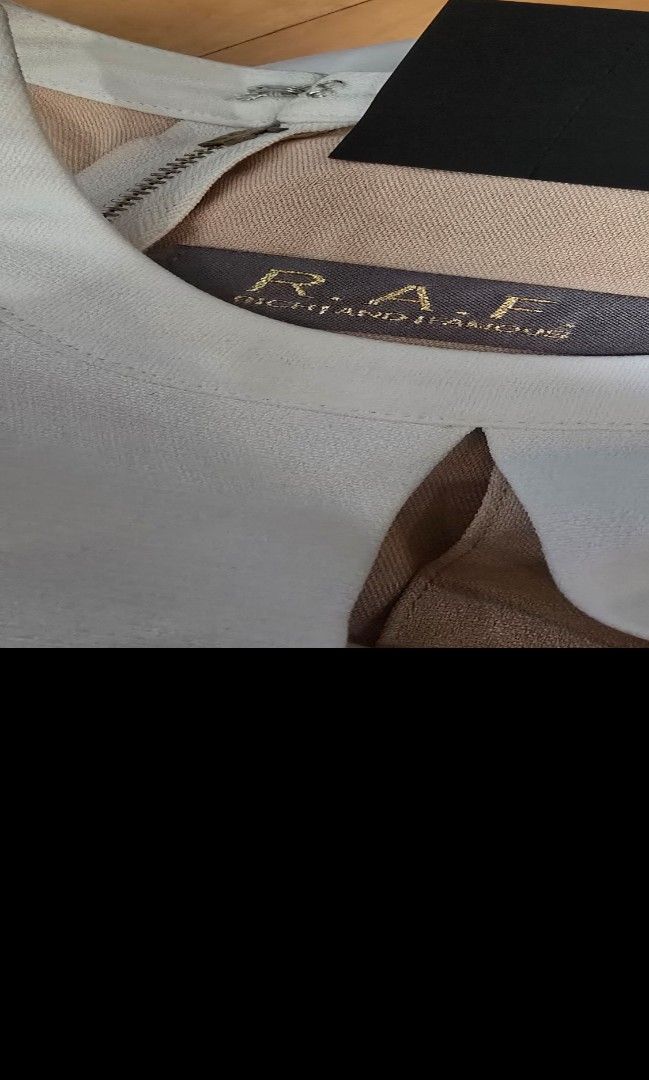 RAF White Sleeveless Dress (Category: Dresses) located in Manila. Submitted by stuff.gaming (Listing ID 1409309588, Image 3). Description: RAF White Sleveless Dress Can fit S-M frames Price still negotiable Shipping to be shouldered by buyer via J&T, Grab, & Lalamove.