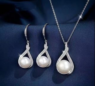 (Category: ) located in . Submitted by shopping_collection (Listing ID 1409287551, Image 1). Description: .