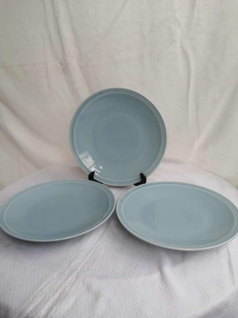 SUPER LARGE PLATES CELADON FROM JAPAN (Category: Dinnerware & Cutlery) located in Liloan. Submitted by aidolcapz88 (Listing ID 1409328000, Image 3). Description: - Celadon Chinese plates - Made in Japan - 12 inches (31cm) diameter - Dishwasher safe - Microwave safe - Light blue/Jade color with white rim - Round and flat design -take all 3pcs .