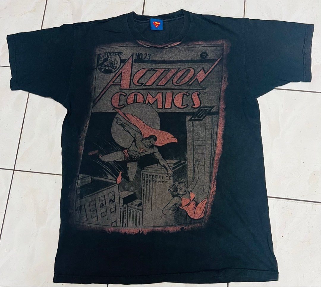 superman comic (Category: Activewear) located in Kuala Lumpur. Submitted by chanwhoot (Listing ID 1409426209, Image 1). Description: t shirt superman pit 22/28 cond 8/10 cod sentul.