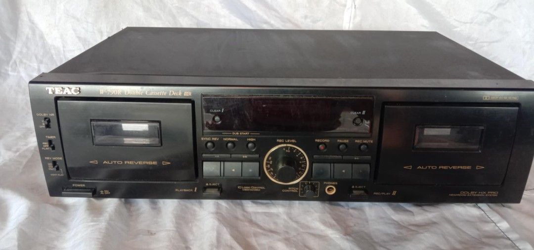 TEAC W-790R Stereo Double Cassette Deck (Category: Soundbars, Speakers & Amplifiers) located in Quezon City. Submitted by jpnvintageonline (Listing ID 1409359821, Image 1). Description: TEAC cassette twin deck player Power ok only 110v ac For parts repair restoration .