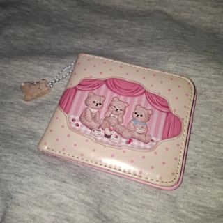 (Category: ) located in . Submitted by rennaissante (Listing ID 1409311320, Image 1). Description: .