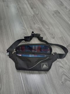 （分類：）位於 。 由 oldmyclothes.vintage 提交（商品編號 1409601198，圖片 1）。簡介： 。