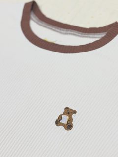 （分類：）位於 。 由 morespaceee 提交（商品編號 1409470524，圖片 1）。簡介： 。