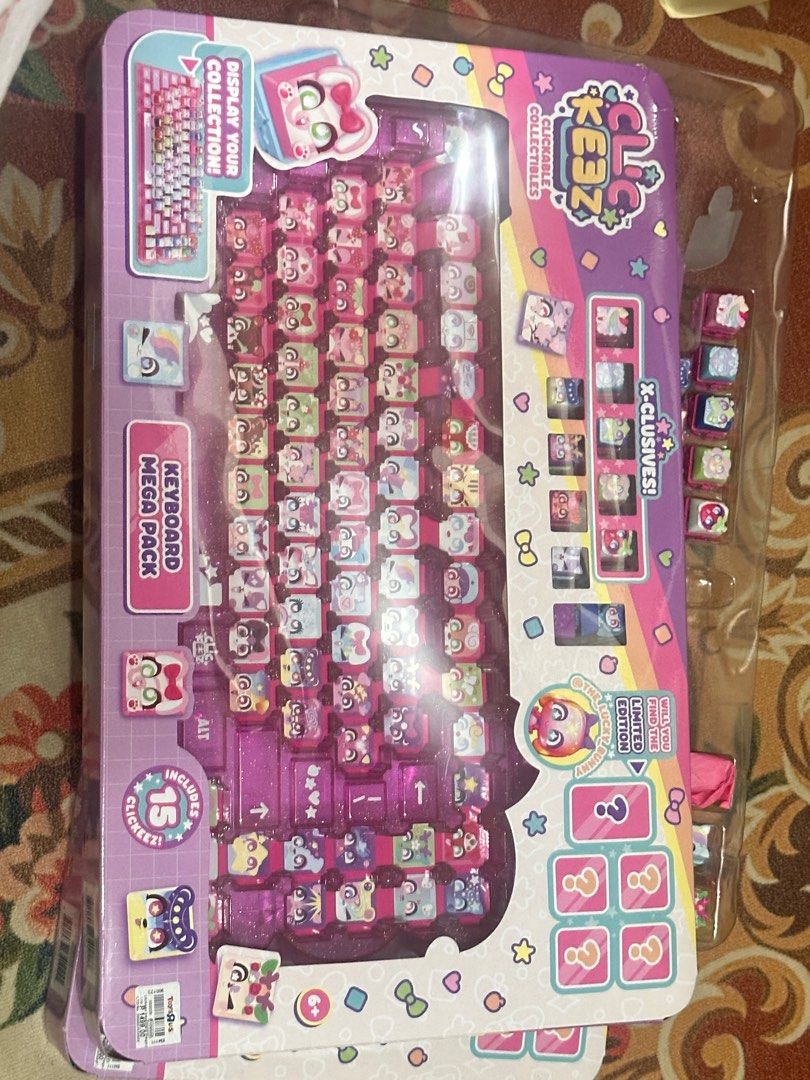 Clic keez (Category: Sneakers) located in San Juan City. Submitted by babapccd (Listing ID 1409600740, Image 1). Description: 2k complete. Opened napo lahat. Missing yung isang key 1800.