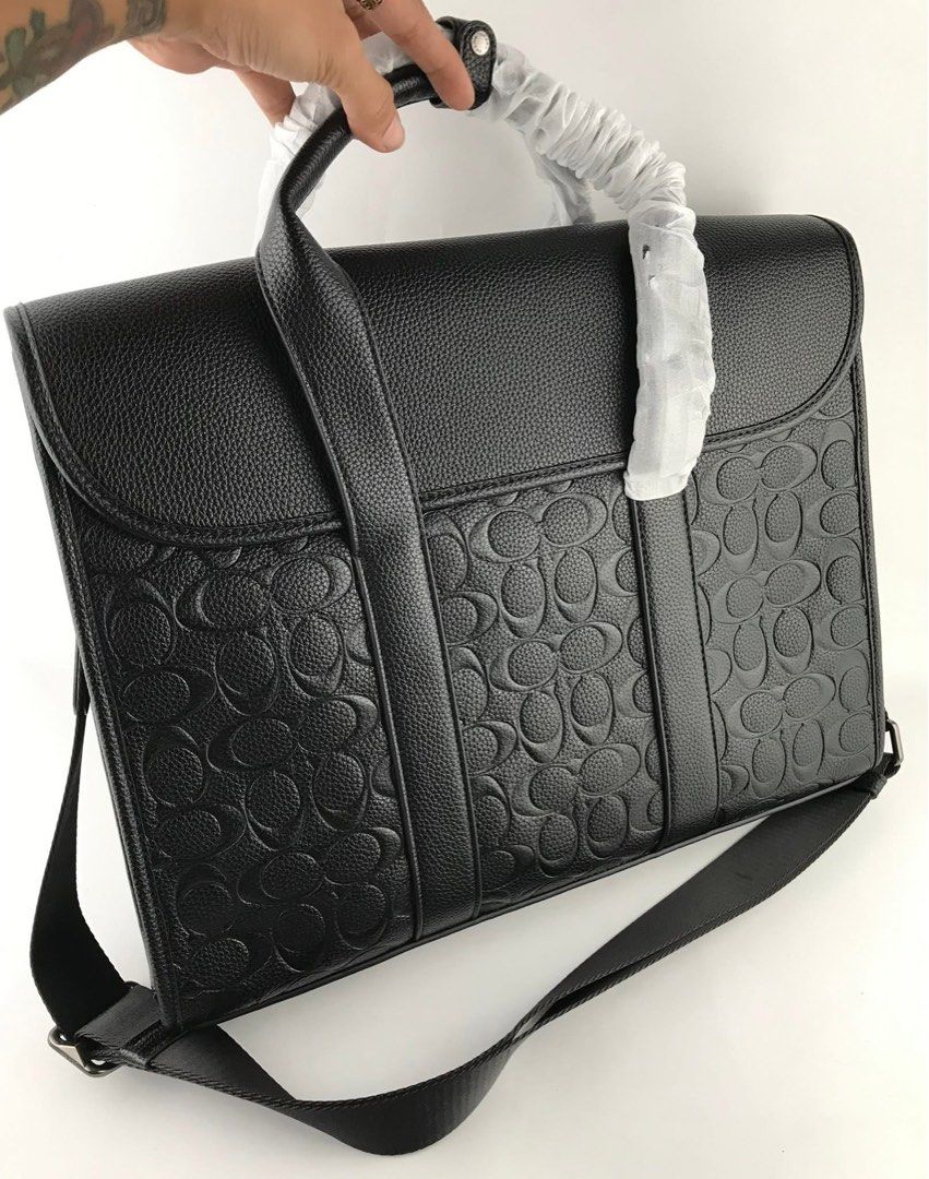 Coach Gotham Briefcase (Category: Luxury Bags & Wallets) located in Manila. Submitted by msddirectfactoryoutlet (Listing ID 1409572528, Image 2). Description: Size Gotham Briefcase 15 1/4" (L) x 11" (H) x 3 3/4" (W) .