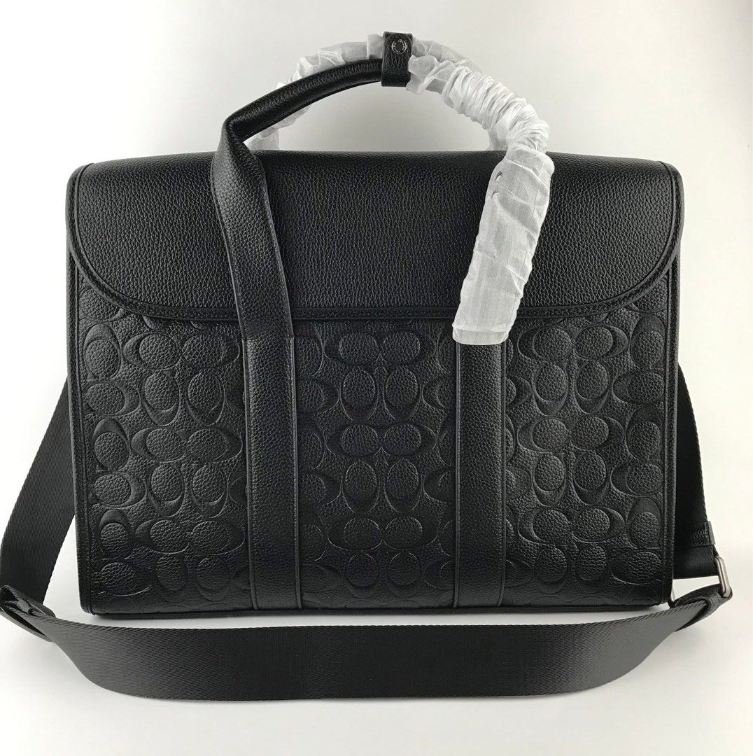 Coach Gotham Briefcase (Category: Luxury Bags & Wallets) located in Manila. Submitted by msddirectfactoryoutlet (Listing ID 1409572528, Image 3). Description: Size Gotham Briefcase 15 1/4" (L) x 11" (H) x 3 3/4" (W) .