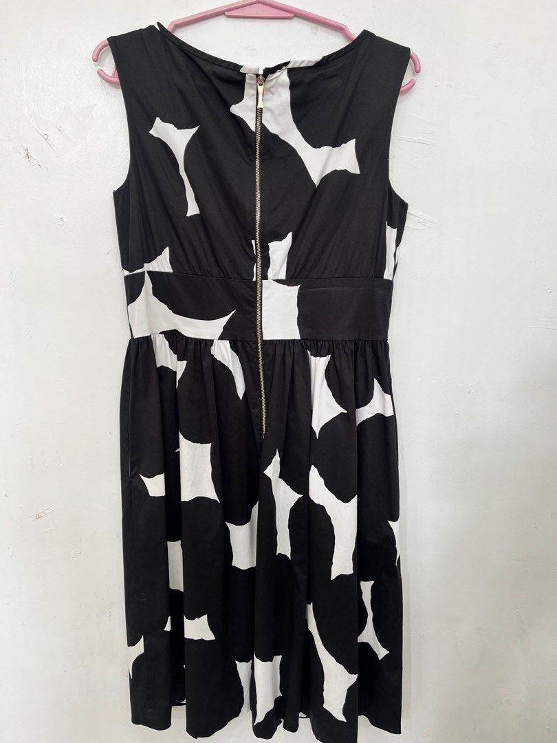 Cut Tag Dress (Category: Dresses) located in San Fernando. Submitted by 4ases.declutter (Listing ID 1409466641, Image 2). Description: This one is super nice Good quality With side pockets Not sure with the brand .