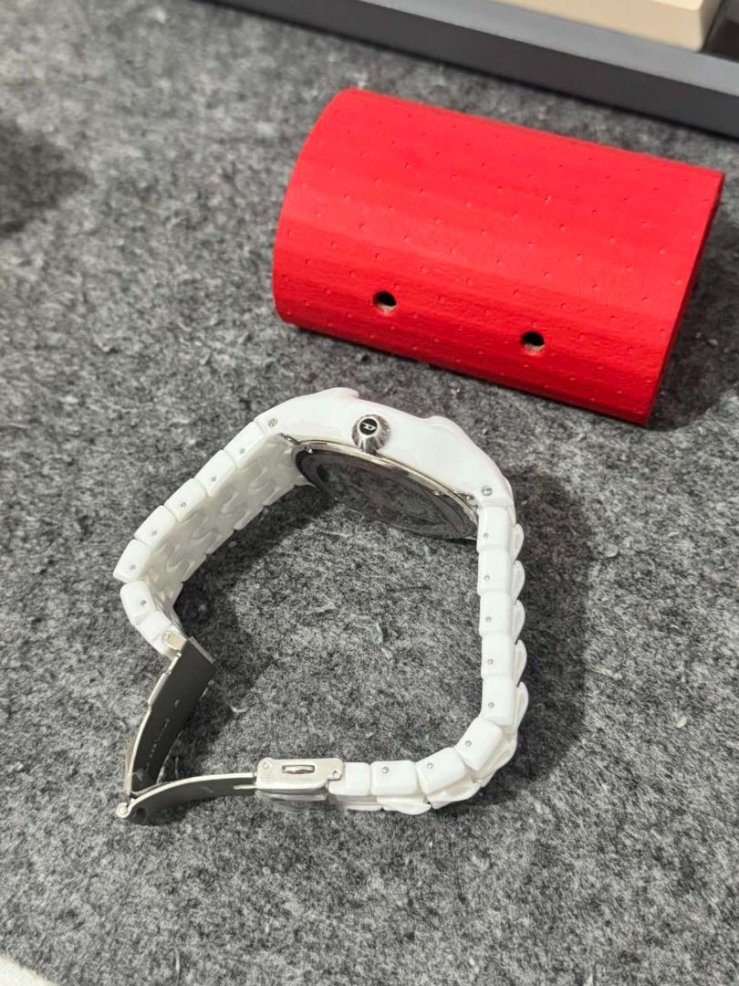 Diesel watch (Category: Luxury Watches) located in Cavite. Submitted by wydecollection (Listing ID 1380711857, Image 3). Description: Brand new from canada Still got the online receipt for authenticity sale or swap Gma cavite location.