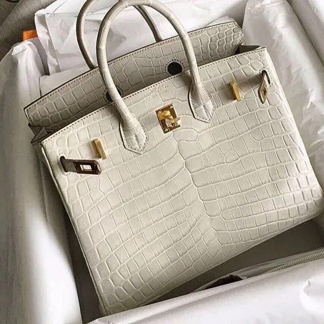 Full crocs 25cm hermes birkin (Category: Luxury Bags & Wallets) located in Paranaque City. Submitted by kgmgiftedph20 (Listing ID 1402895319, Image 1). Description: .
