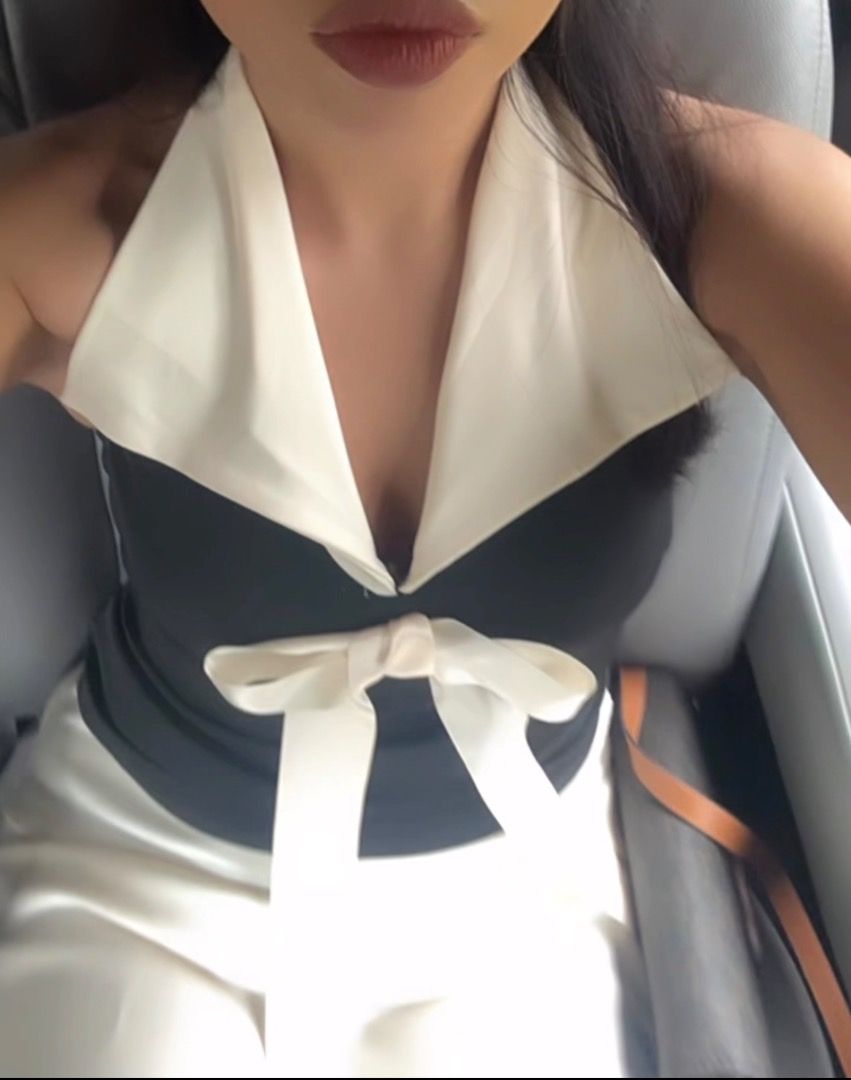 Halter Top with Bow Detail (Category: Sleeveless) located in Makati City. Submitted by irodri (Listing ID 1409435186, Image 2). Description: - used once - halter top .
