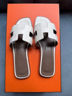 (Category: ) located in . Submitted by zhuluxeitems (Listing ID 1409471209, Image 1). Description: .