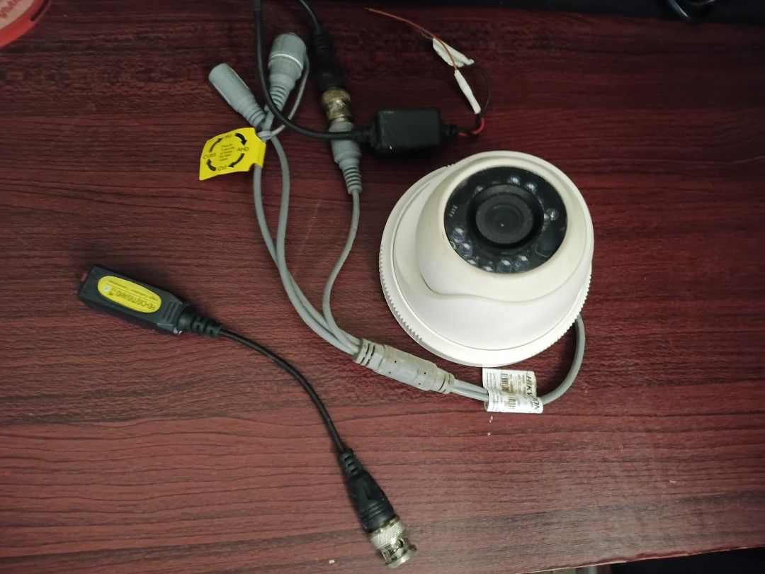 Hikvision Dome CCTV Camera (Category: Security Systems & CCTV Cameras) located in Manila. Submitted by unclevin29 (Listing ID 1409437459, Image 3). Description: - Hikvision dome CCTV camera - Includes cables and connectors - Power adapter included - Clear lens - Ready for installation - Perfect for home or office security.